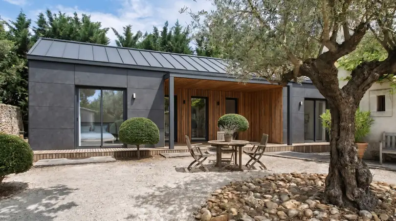 Maison Greenkub M90U, 90 m², avec patio